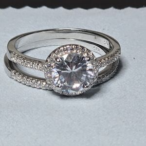 Elegant 925 Silver Double Band Ring Size 9.5